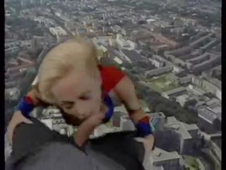 Ekscentriskas fantāzija fetišs filma featuring a blondīne liels divinity izstāde