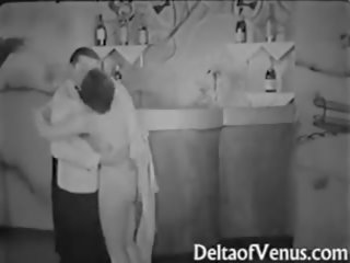 Authentic Vintage adult clip 1930s - FFM Threesome